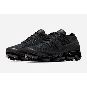 Nike Vapormax Flyknit Triple Black